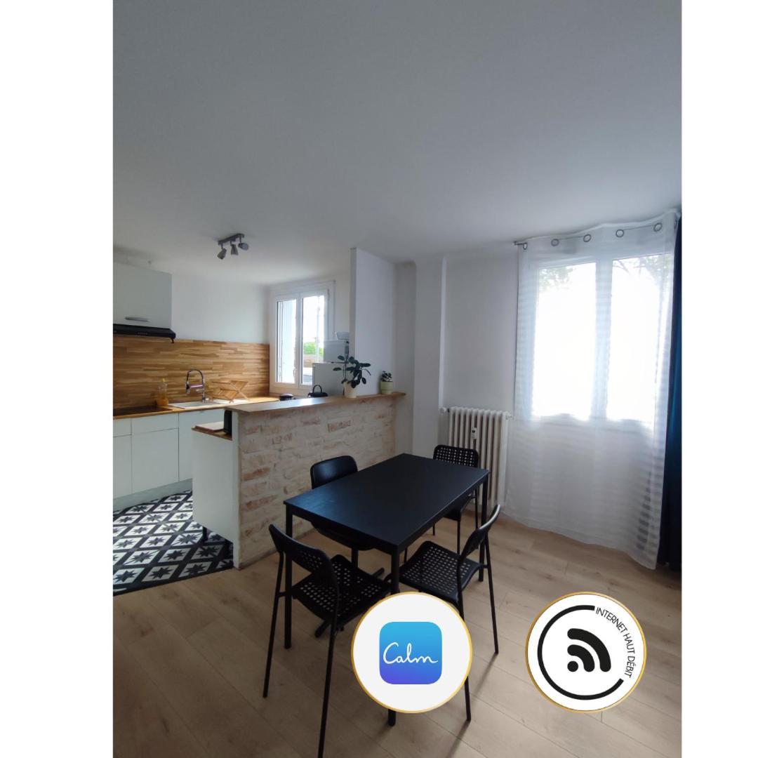 Chambre Dans Appartement Les Grands Noels Saint-Sébastien-sur-Loire Buitenkant foto